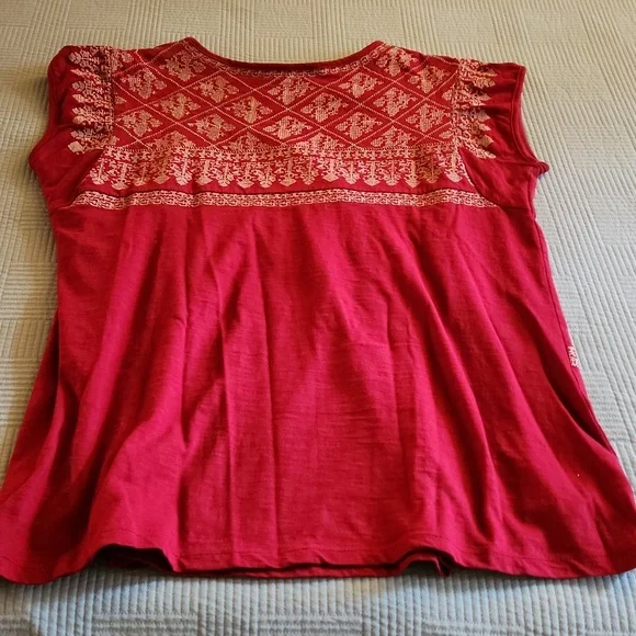 Tolani Red Embroidered Top - Picture 2 of 3